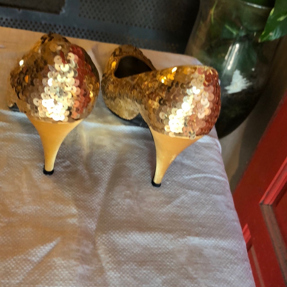 Shoes - Picture 3 of 3
